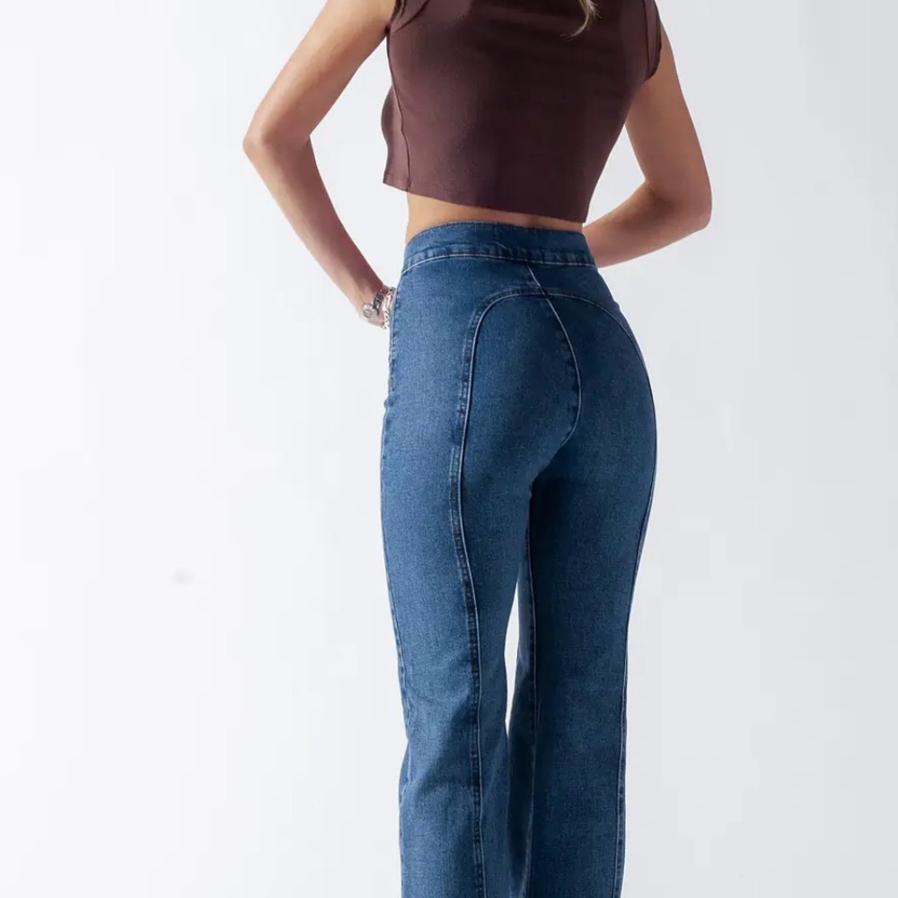 REVICE Blue Flare Jeans - Picture 7 of 13